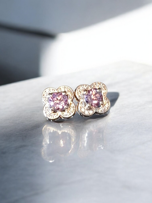 Beautifully crafted stud earings