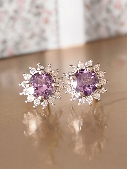 Elegant Stud earings