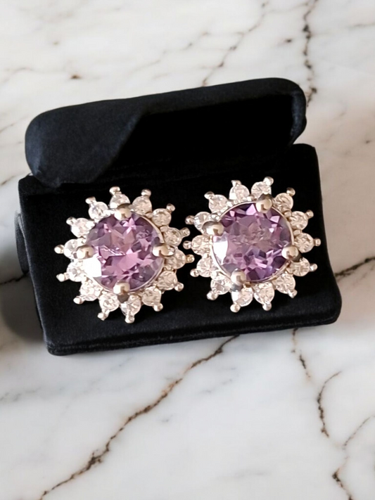Elegant Stud earings